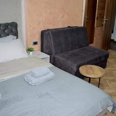 Pink House Apartments Jagodina Exterior photo